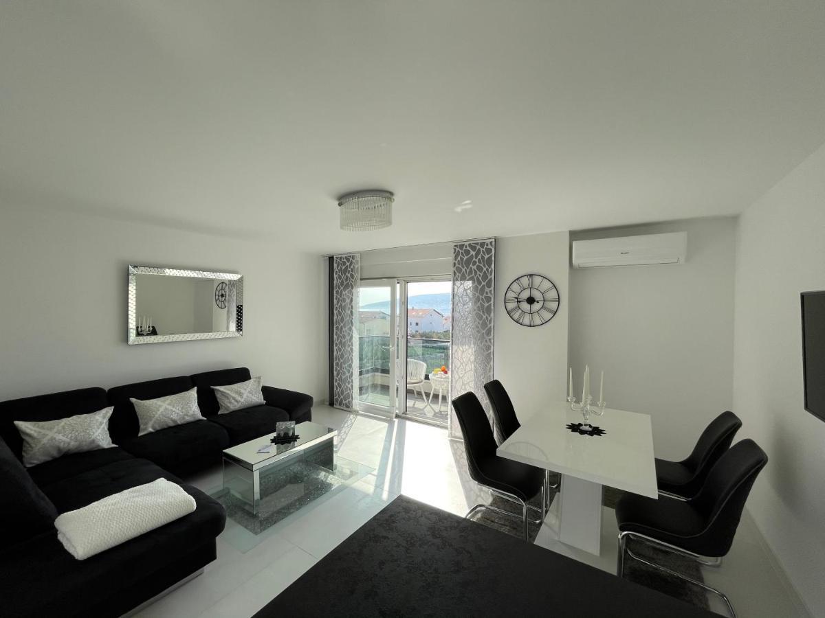 Sky Garden Trogir Apartment ภายนอก รูปภาพ