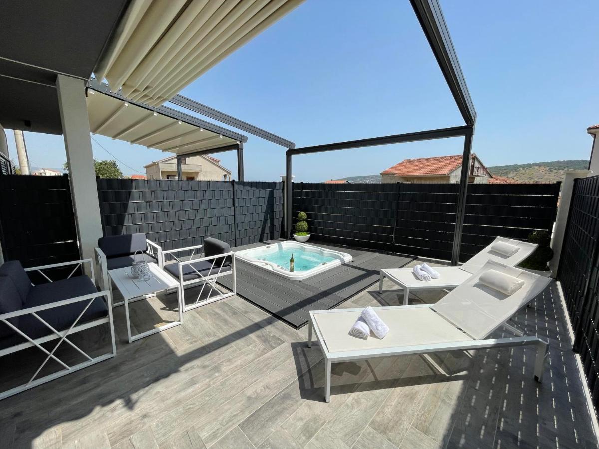 Sky Garden Trogir Apartment ภายนอก รูปภาพ